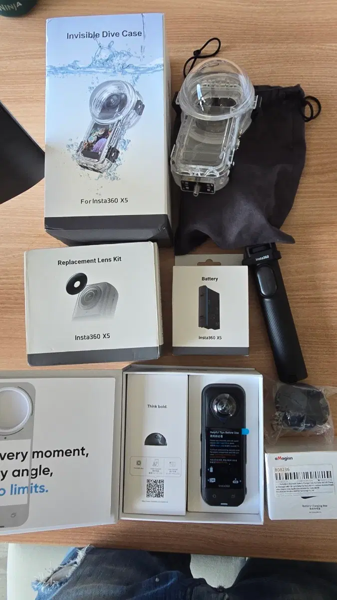 Insta360 X5 다이브 케이스 렌즈 키트 배터리 세트