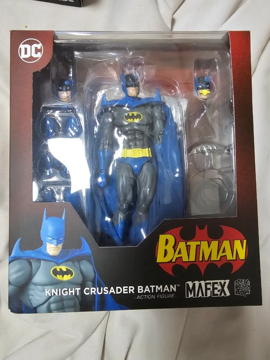 MAFEX 마펙스 배트맨 나이트 크루세이더 코믹스 도색