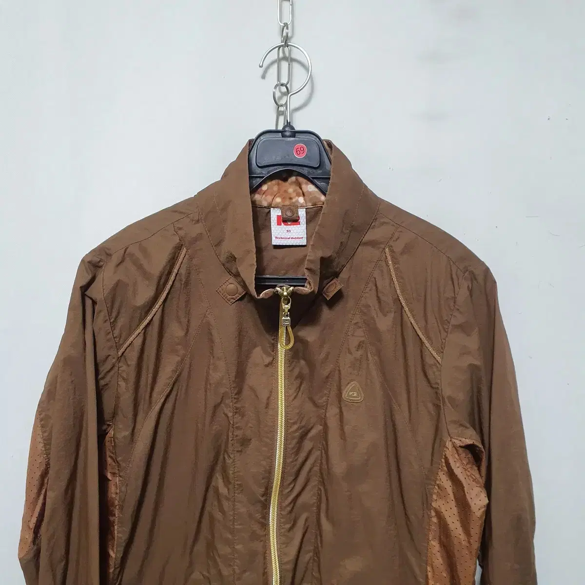 0069) K2 여성 춘하 등산 바람막이 95