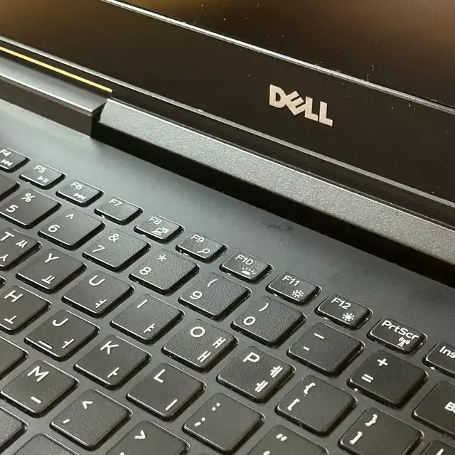 DELL Inspiron 15 7000 Gaming 노트북 판매