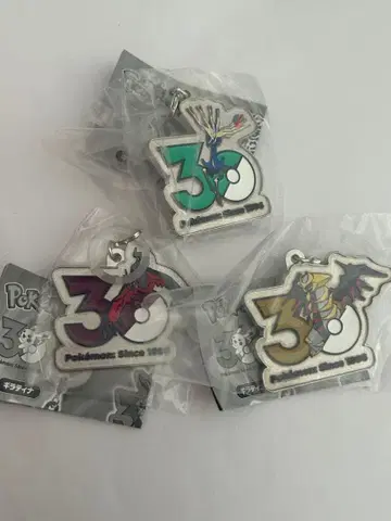 포켓몬 30주년 메탈 참 마스코트 기라티나 제르네아스 이벨타르