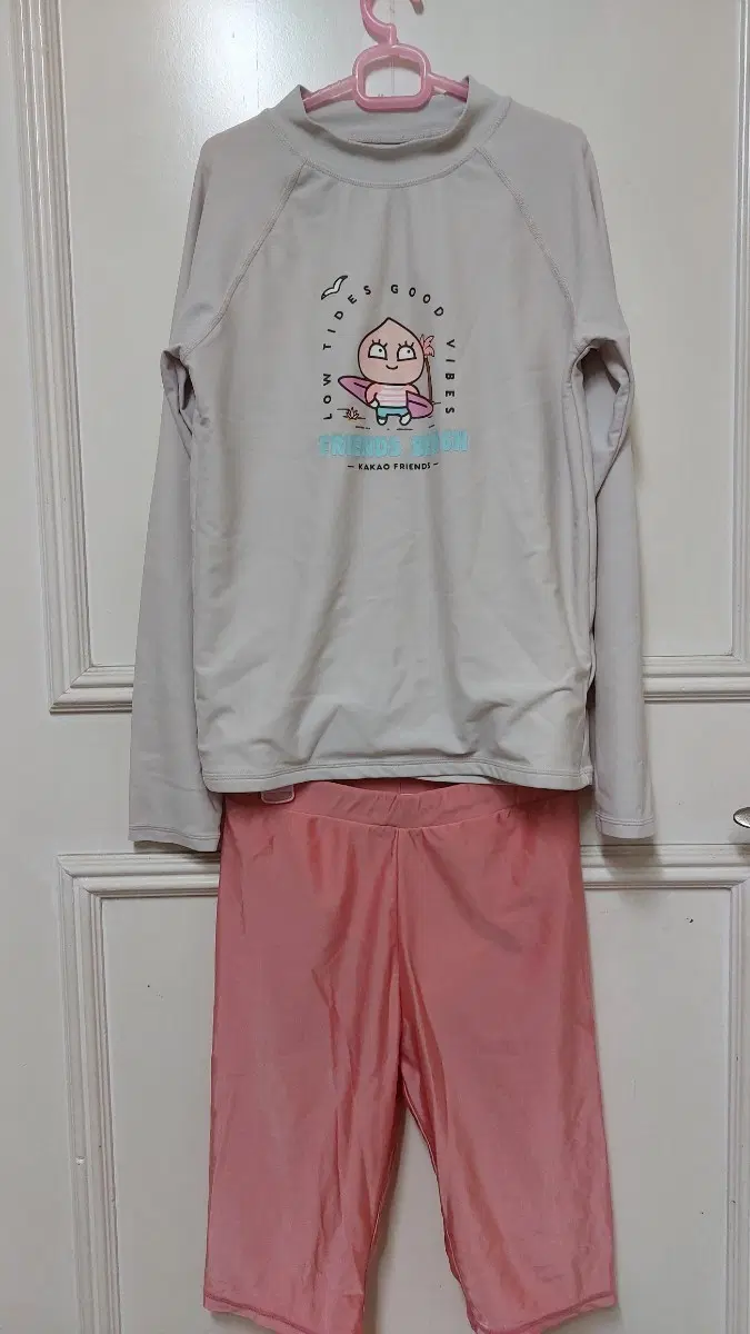 탑텐 래쉬가드 150