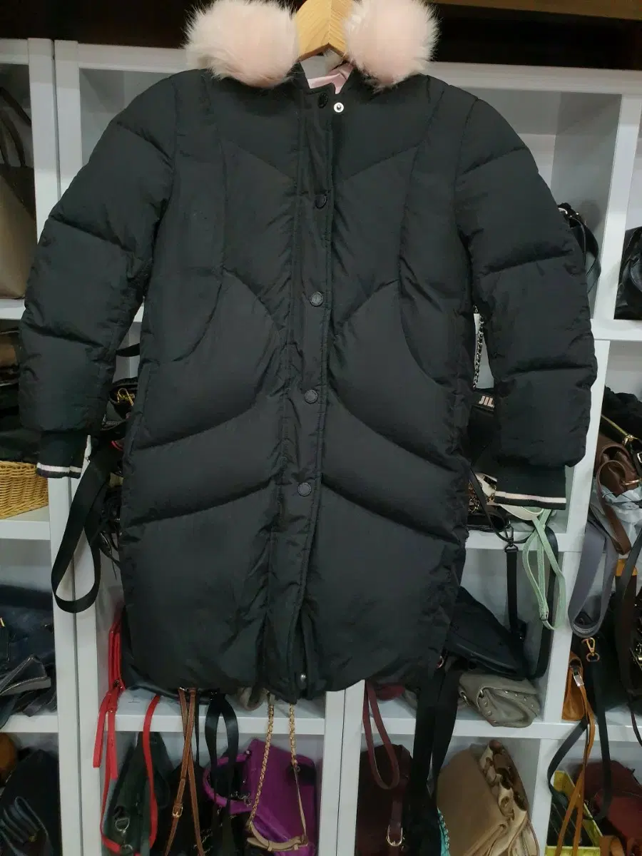베네통 키즈 오리털 패딩 130 상태안좋음 찢어짐