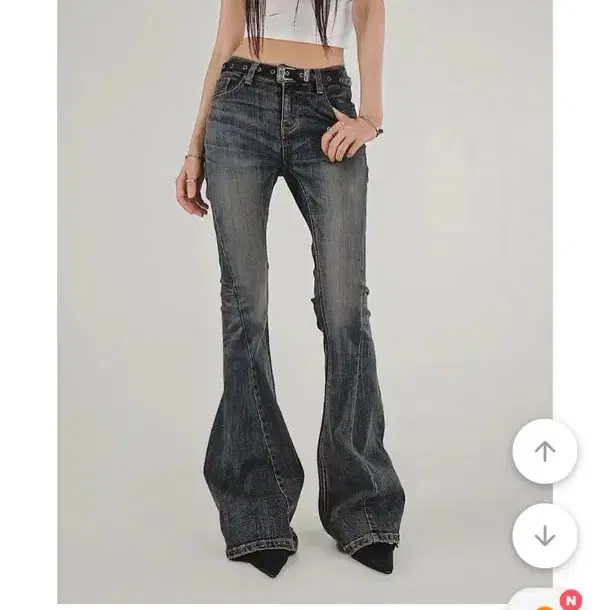 에이블리 시크윈 부츠컷 청바지 더블 엣지 커브 절개 섀도우 블루워싱 데님진 빈티지