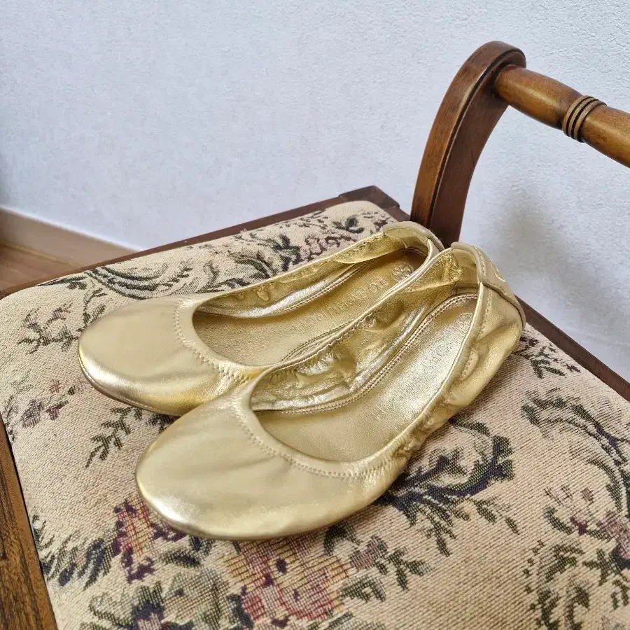 토리버치 플랫슈즈