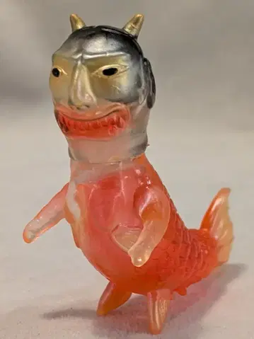MEDICOMTOY VAG 10th ANNIVERSARY 1 BLOOD GUTS TOYS 나마나리인어 클리어 성형