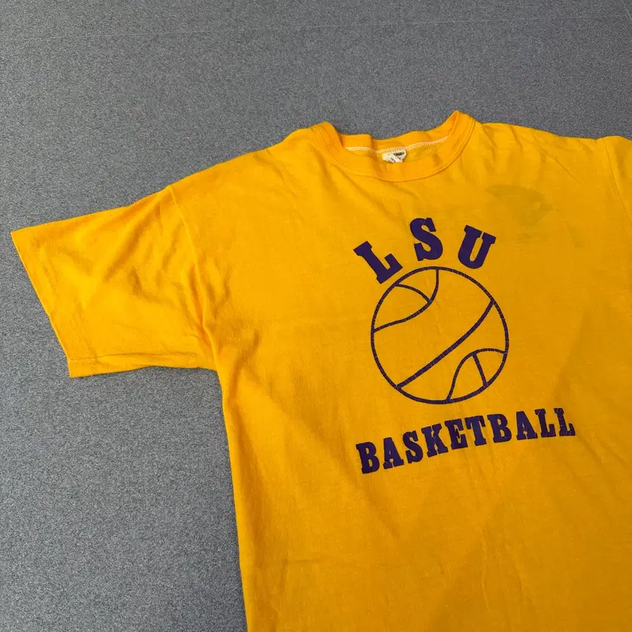70s Vintage Russell Athletic Tshirt