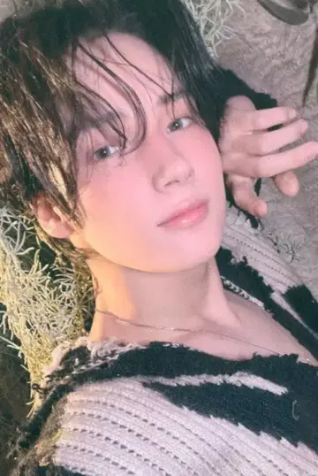 TXT Weverse ver. HUENINGKAI The Name Chapter:TEMPTATION 뒷면 블랙
