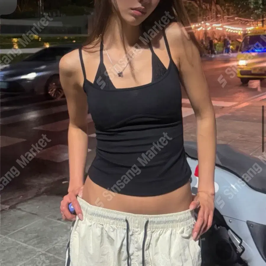 블랙 민소매 나시