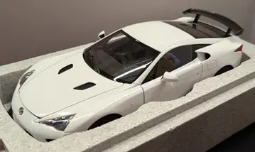AUTOart 1/18 Signature LEXUS LFA NURBURGRING PACKAGE(WHITEST WHITE) 78837