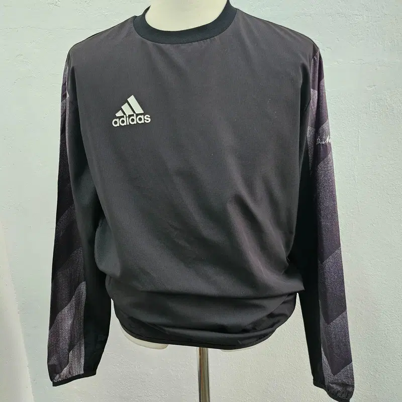 ADIDAS 맨투맨 남 100 J6562