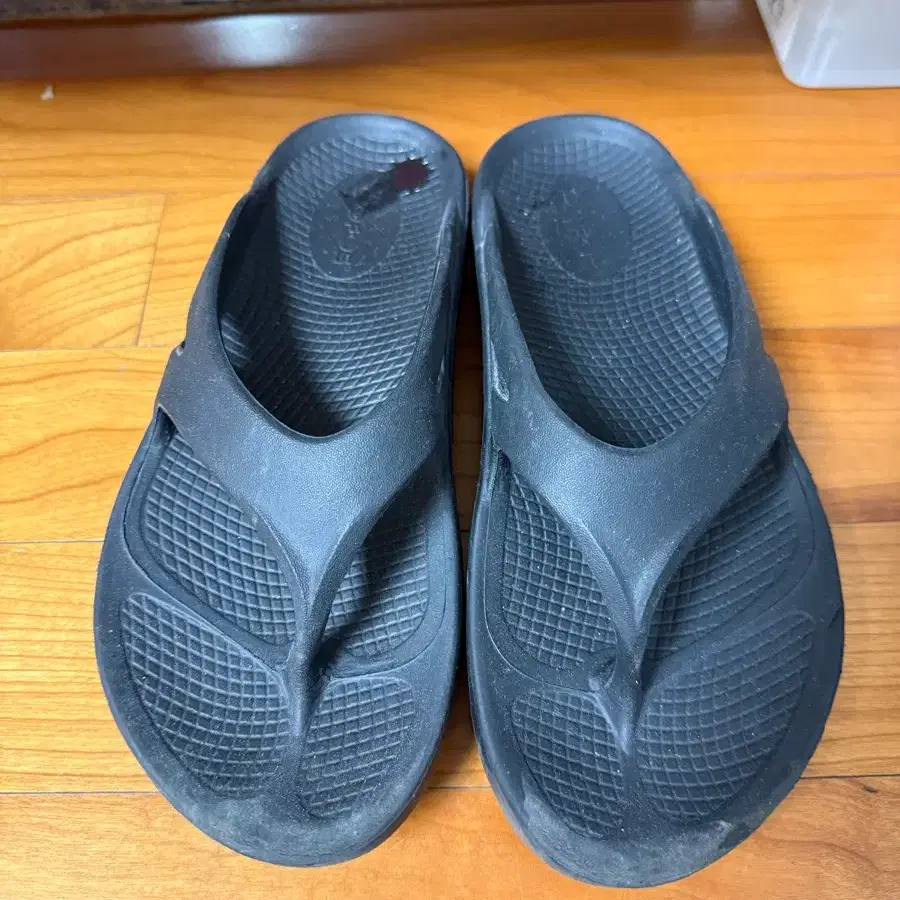 우포스