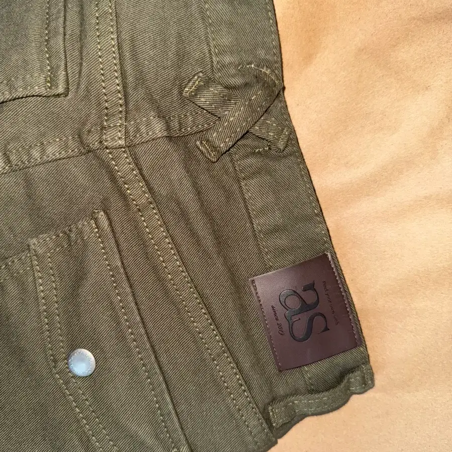 ason SIDE POCKET CARGO SKIRT / Khaki