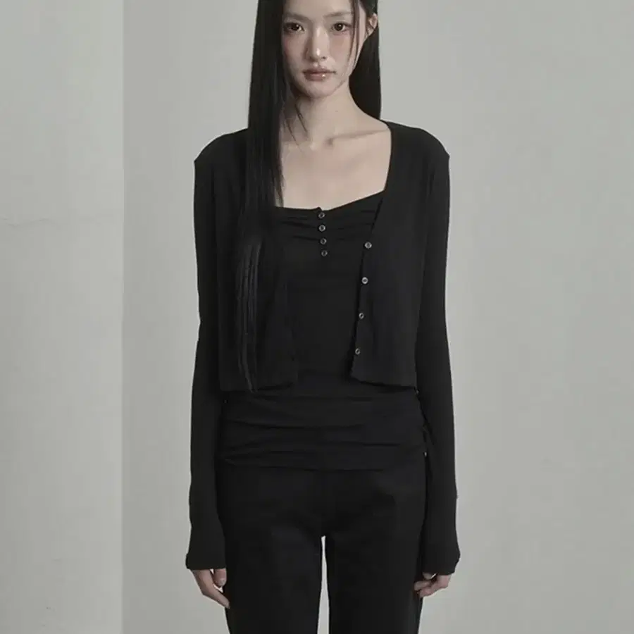 이네기 Silvery Button Cardigan (black)