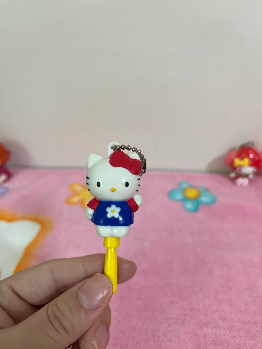헬로키티 마라카스
