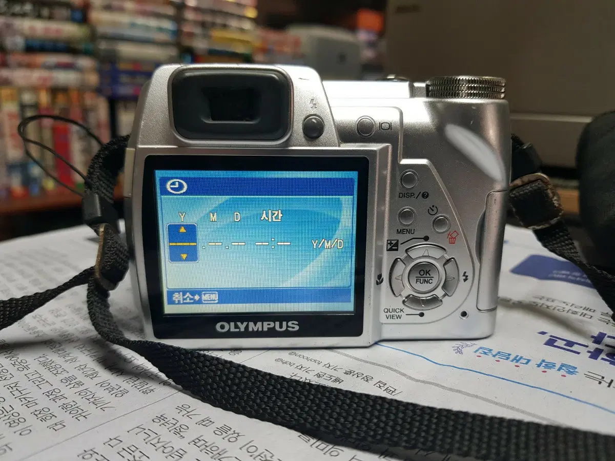 올림푸스 디카 은색