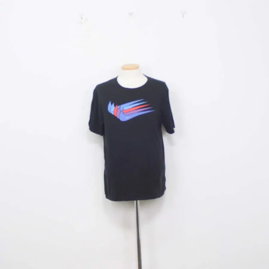 [정품] 나이키(NIKE) 남성 블랙 경량 면 반팔 라운드티 M (95) 신상 정인샵