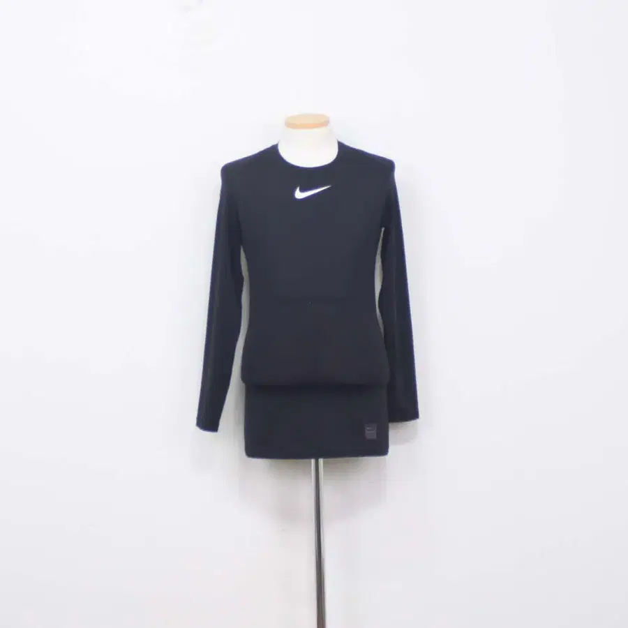 [정품] 나이키(NIKE) 프로 시리즈 남성 블랙 경량 고기능성 운동 레저 스판티 M사이즈 정인샵