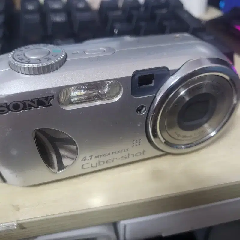 소니 사이버샷 DSC-P73 디지털 카메라 디카