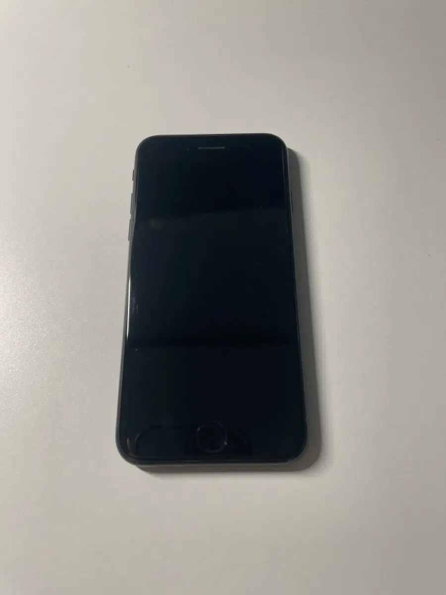 아이폰 SE2 블랙 64GB 판매합니다