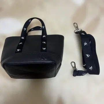 캘빈 클라인 숄더백 블랙
