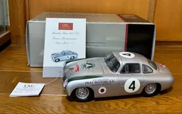 CMC Mercedes-Benz 300 SL 1:18