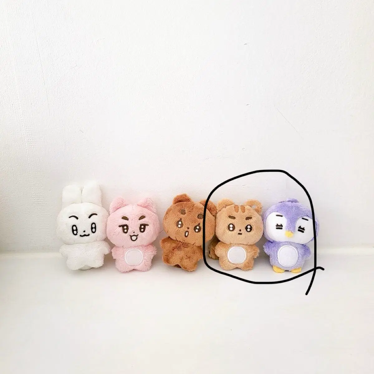 투모로우바이투게더 인형 팔아요
