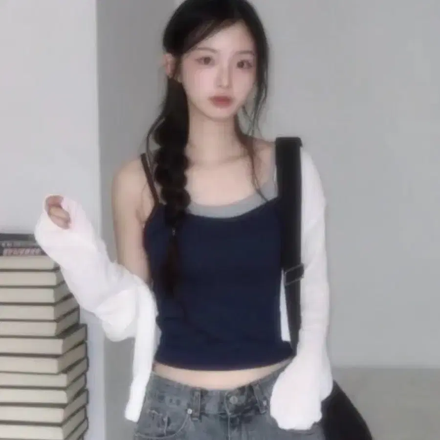 에이블리 언버티 나시 슬리브리스 레이어드 hooii unique cropped sleeveless