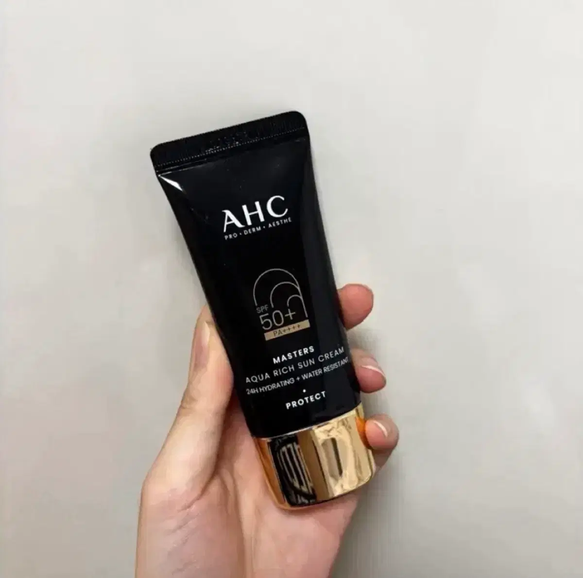 ahc 마스터즈 아쿠아 리치 선크림 새상품
