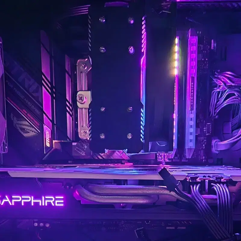 사파이어 니트로 RX 580 그래픽카드