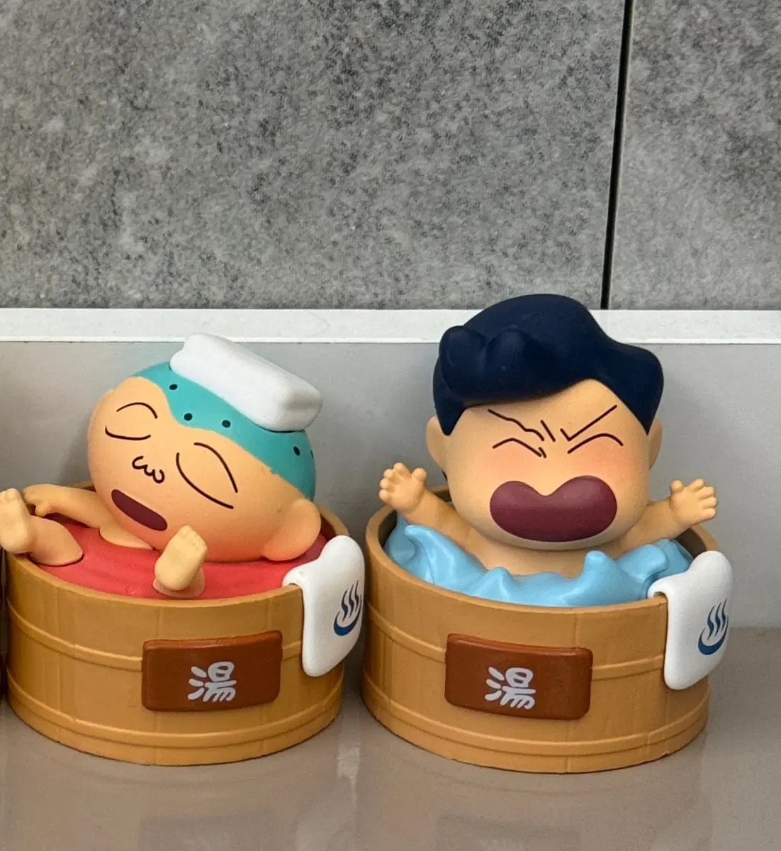 짱구 온천 목욕 피규어 훈이,철수