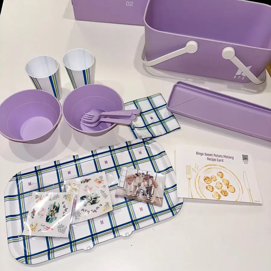 방탄소년단 BTS ARMY Membership Merch Box #2 (공식 머치박스 2)