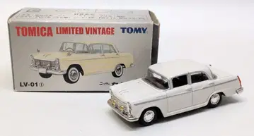TOMY TOMICA LIMITED VINTAGE 닛산 세드릭 (화이트) LV-01f