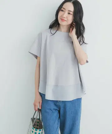 [새상품] 어반 리서치 도어스 이소재 절개 라운드 헴 풀오버