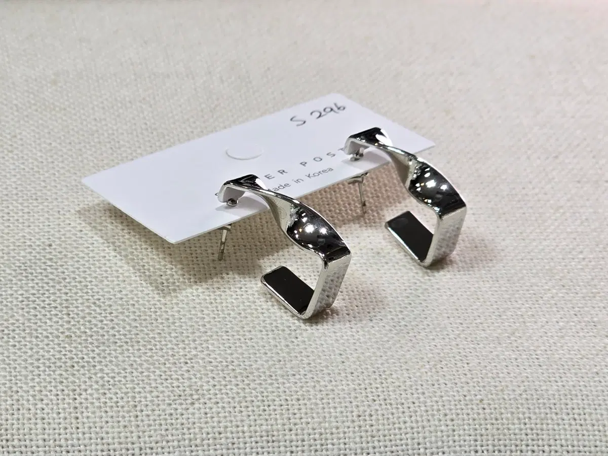 핸드메이드로 링 귀걸이