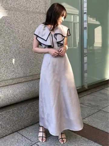 스나이델 프릴 칼라 슬리브리스 원피스 00 베이지