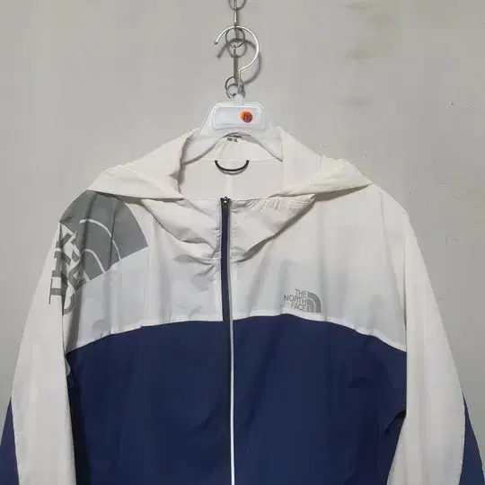 0116) 노스페이스 여성 춘추 바람막이 XL