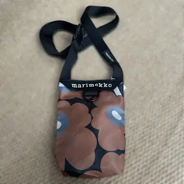 새상품 미사용 marimekko 숄더백 꽃무늬