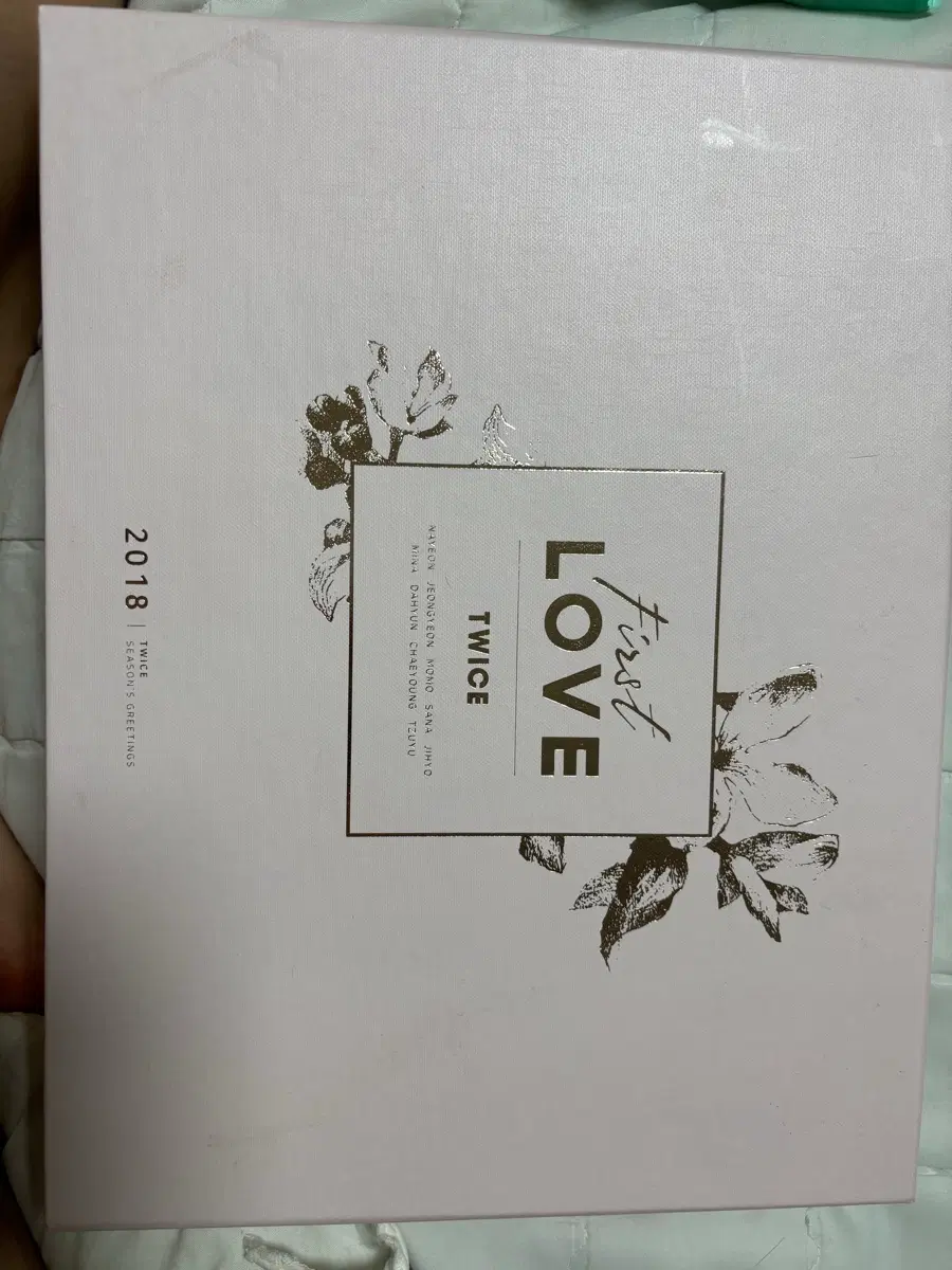트와이스 first love 앨범