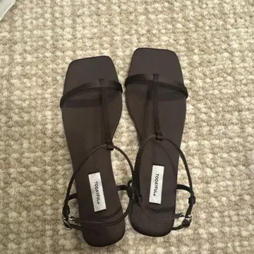 [ 미사용 새상품 ] TODAYFUL Satin Strap Sandals