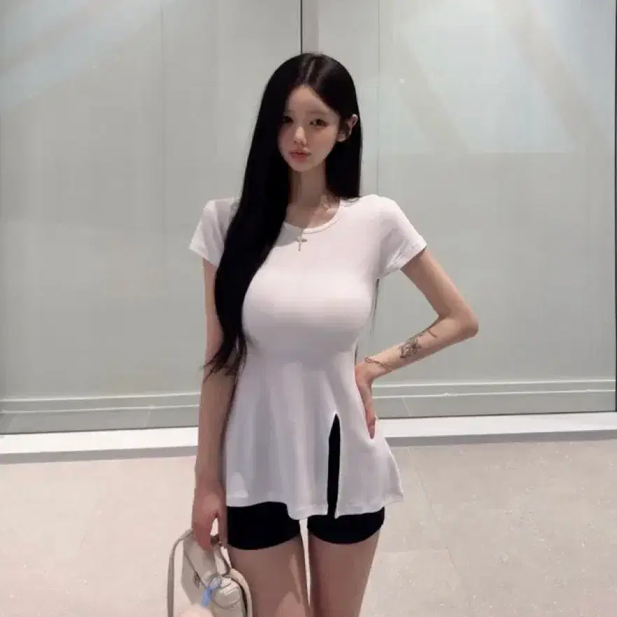 에이블리 플레어 트임 언발 반팔 티셔츠 니트 스퀘어 미니원피스 꾸꾸 수입의류 체형커버 뱃살