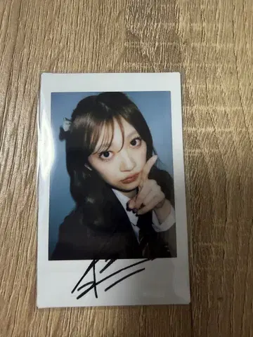 이타쿠라 카나 폴라로이드