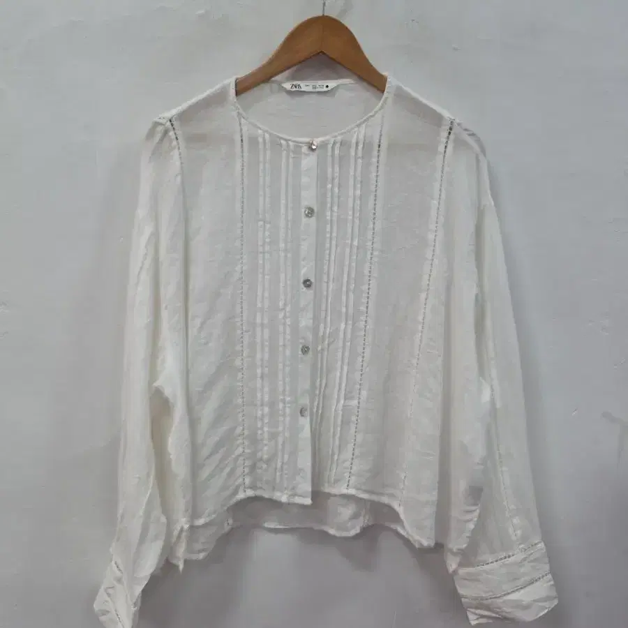 ZARA 오버핏 블라우스