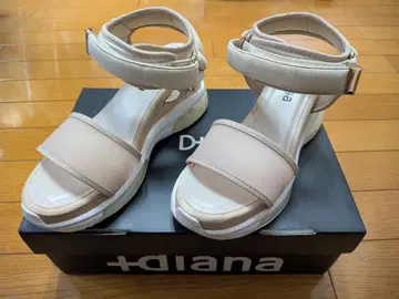 +diana 스포츠 샌들 핑크 베이지