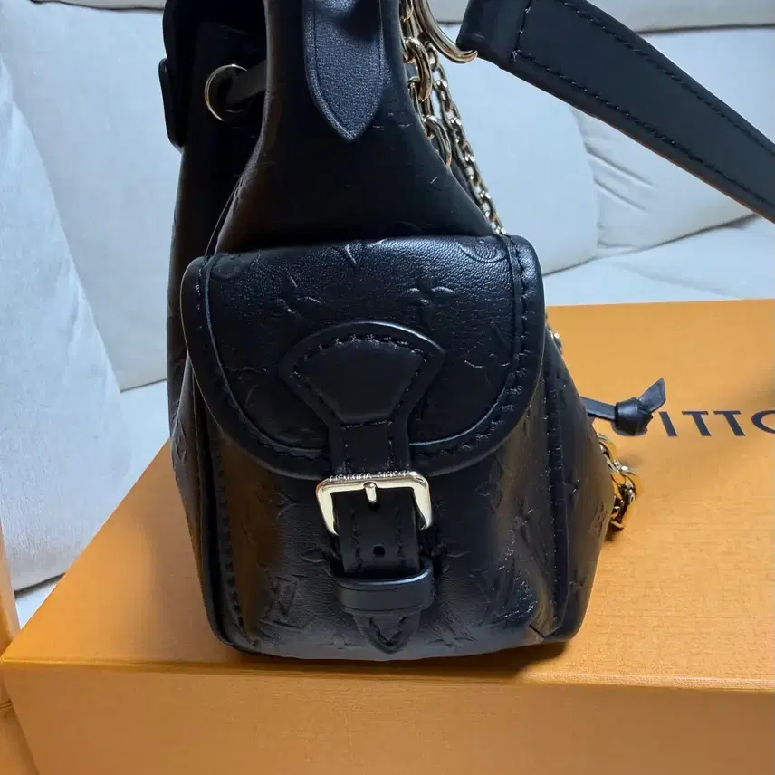 루이비통 오디세이 블랙 M25554 / 한정판 사진 5
