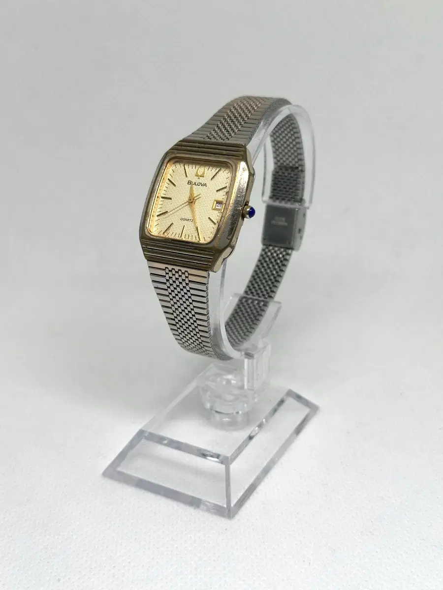 빈티지 불로바(BULOVA) 스퀘어 쿼츠 드레스 워치