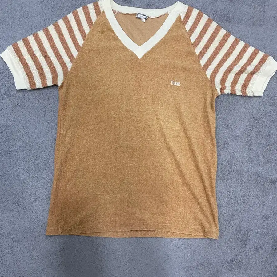 7~80s made in usa Trax 테리 V넥 반팔 티셔츠