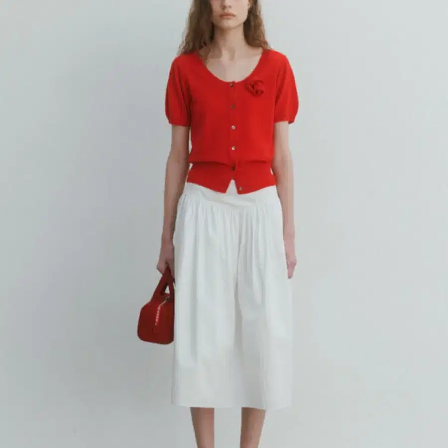 새상품) Lo61 rose scoop-neck cardigan in red