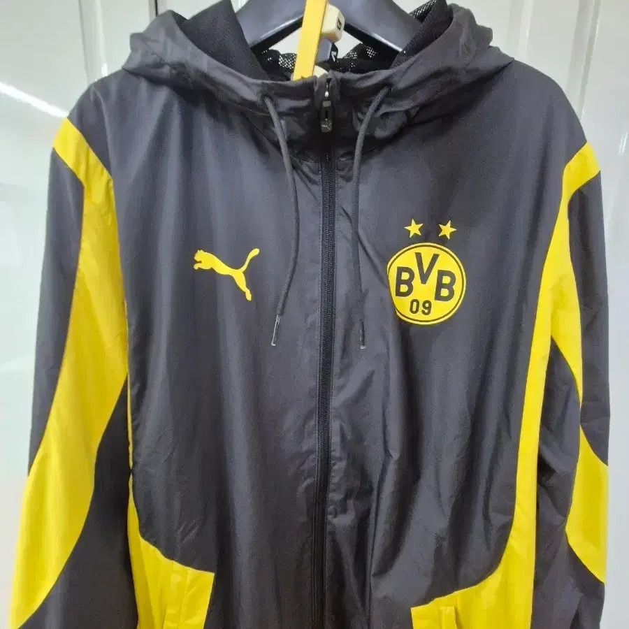 푸마 BVB 보루시아 도르트문트 프리매치 바람막이 옐로우