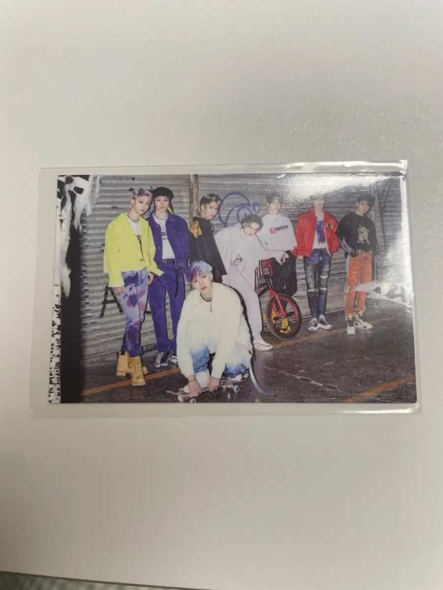 스키즈 전원이 있는 포카